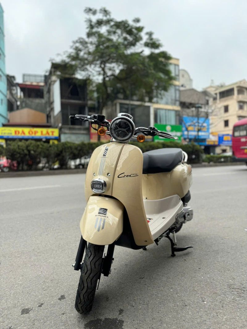 Thiết kế ngoại hình của xe ga Crea F1 50cc 2025