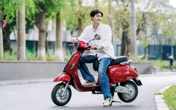 Xe máy điện Tailg Vespas R51 nhẹ nhàng